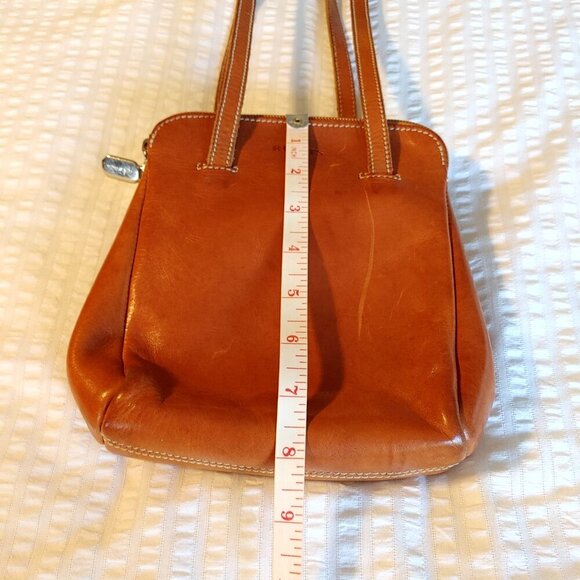 Roots Caramel Leather Shoulder Bag - Picture 15 of 16